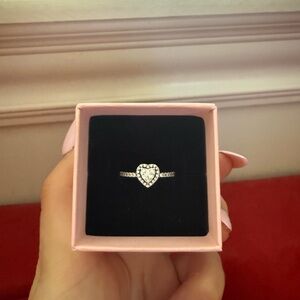 Pandora Silver Elevated heart ring